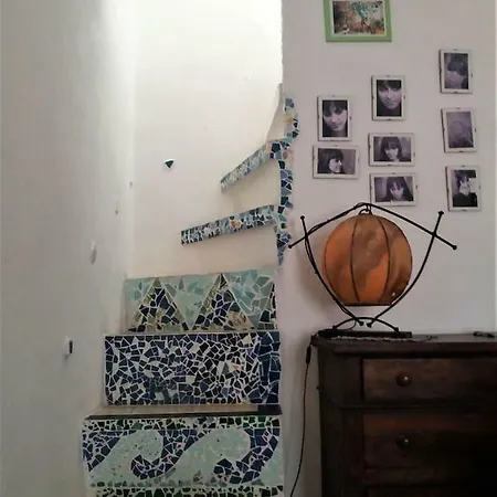 La Casa Sui Tetti, Nella Citta Vecchia Di * Sanremo